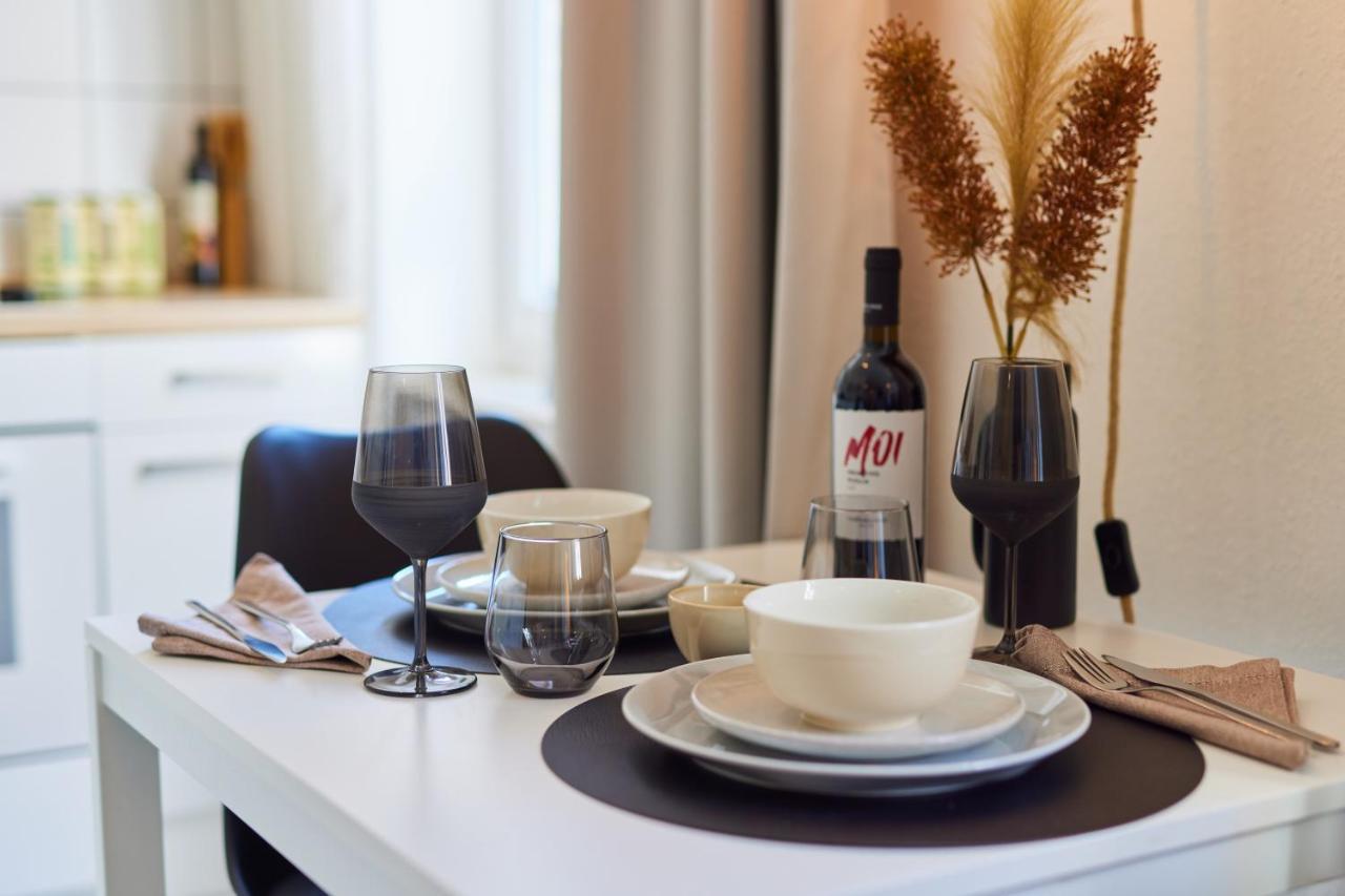 Studio3 Zentral Und Ruhig Mit Parkplatz, 5 Min Z Bali-T Und Gop, Boxspringbett باد اوينهاوسن المظهر الخارجي الصورة